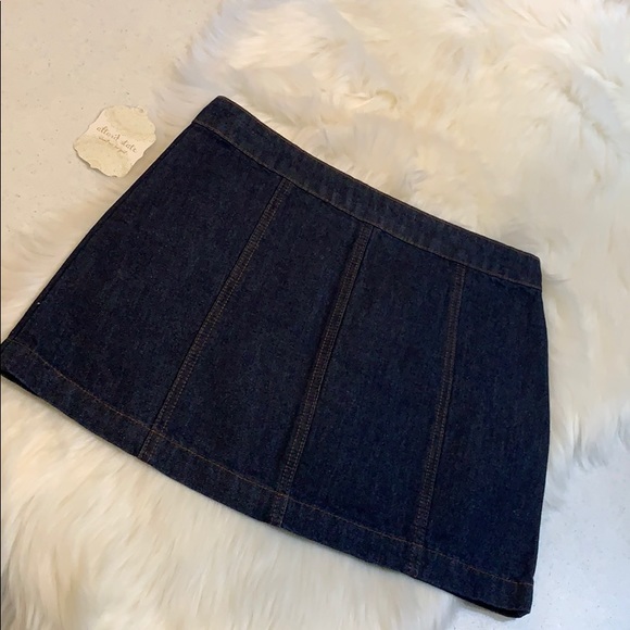 NWT Altar’d State Dark Wash Denim Skirt - Picture 4 of 8